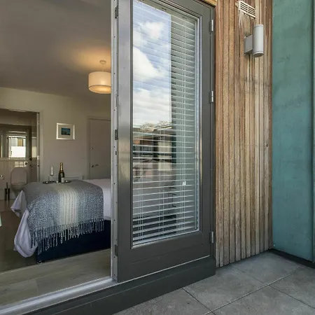 The Luxury Smithfield Penthouse *
